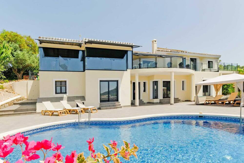 Villa Raya